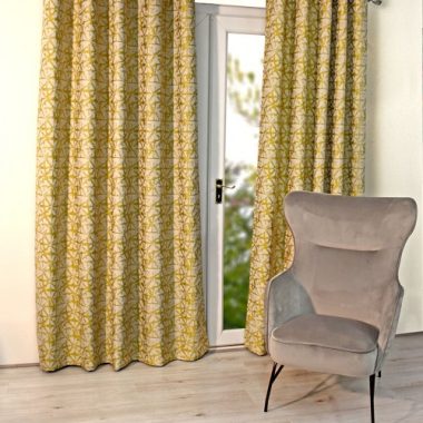scatter-box-green-curtains