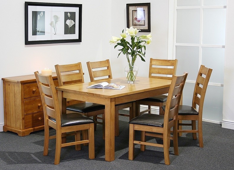 Brazil 5' Table and 6 Chairs