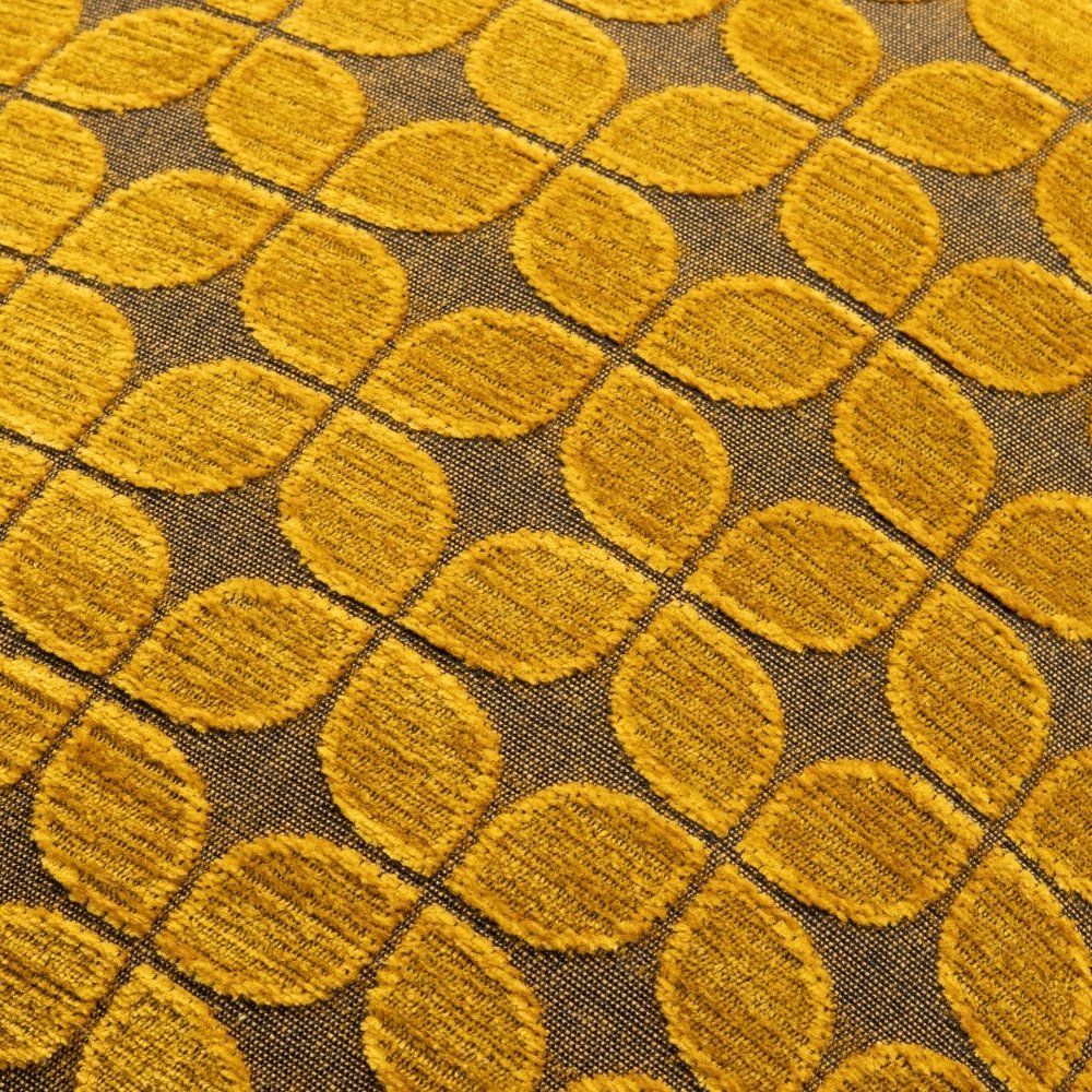 scatter-box-winnie-cushion