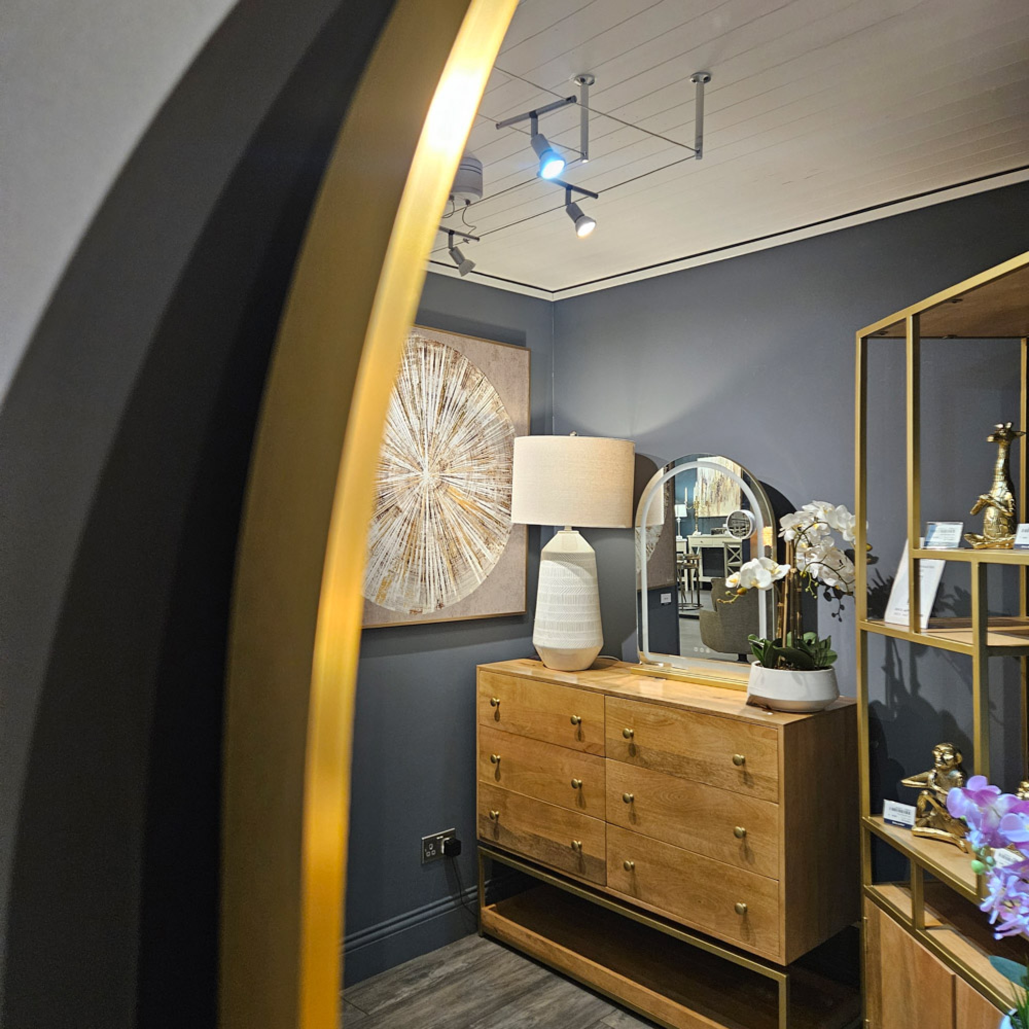 'Modena' Arch Leaner Mirror - Gold - 180cm - Image 4