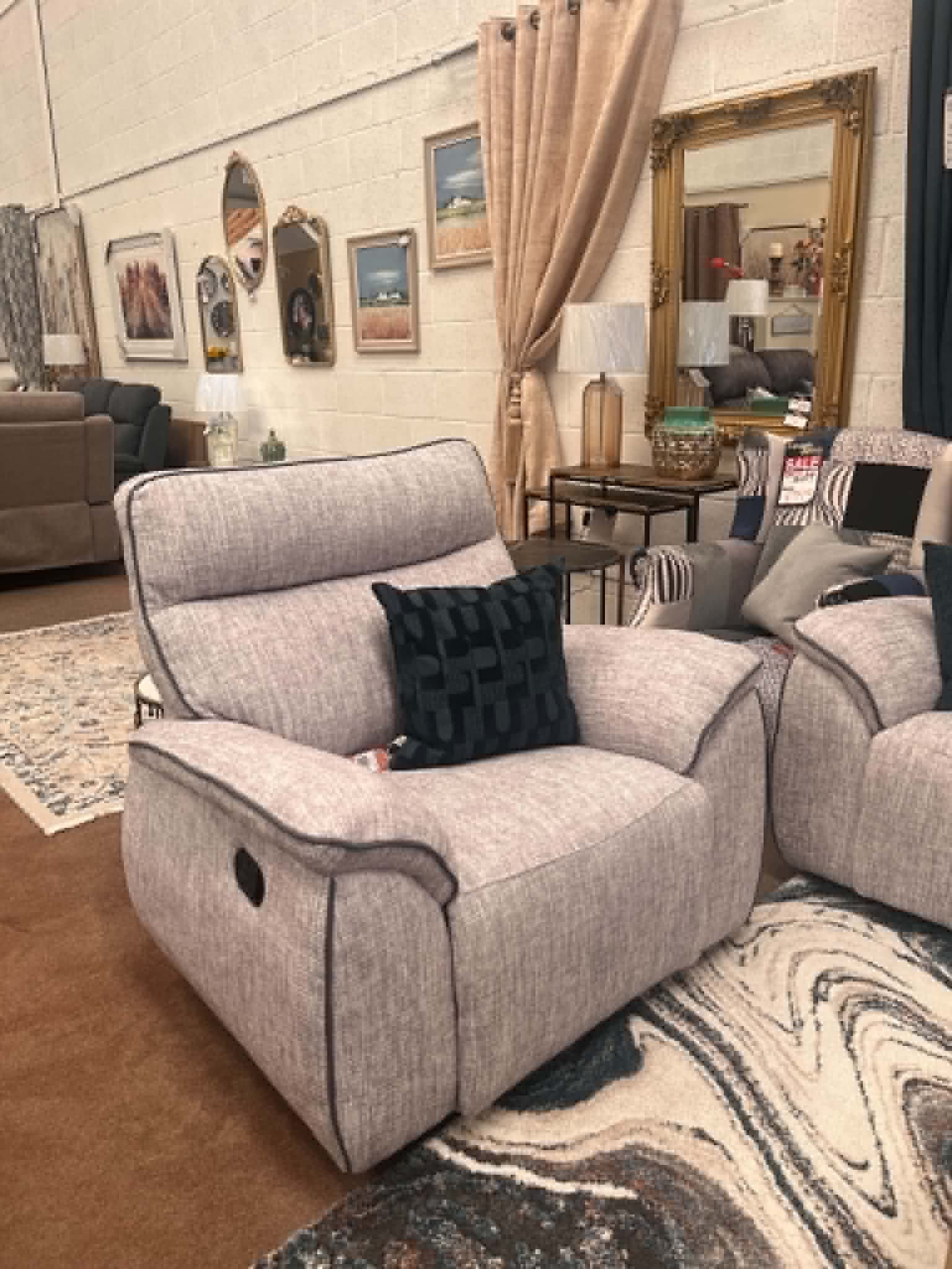 The 'Ashley' Suite - Image 3